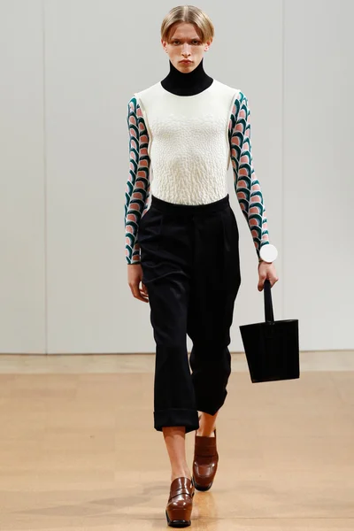 Look 38